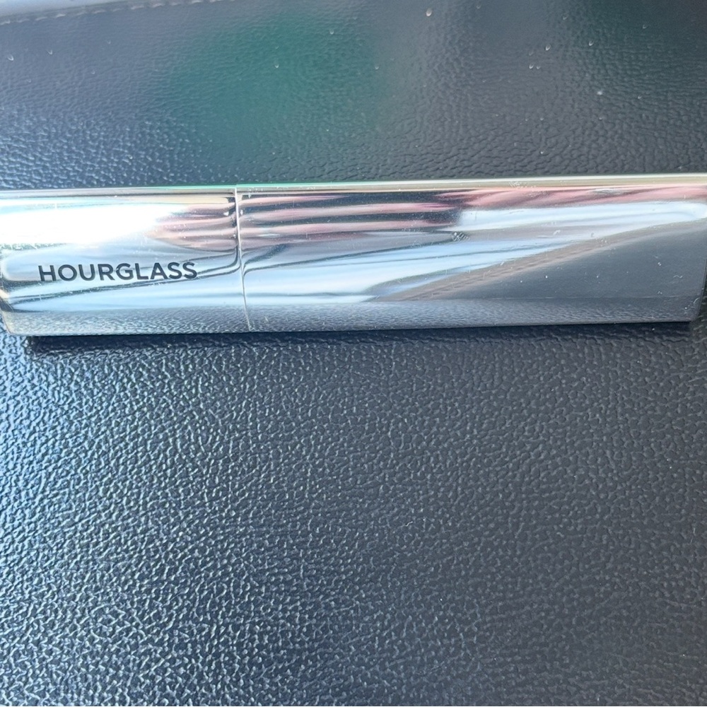Hourglass Vanish Gold Flash Highlighting Stick New no box Full Size - Picture 4 of 6